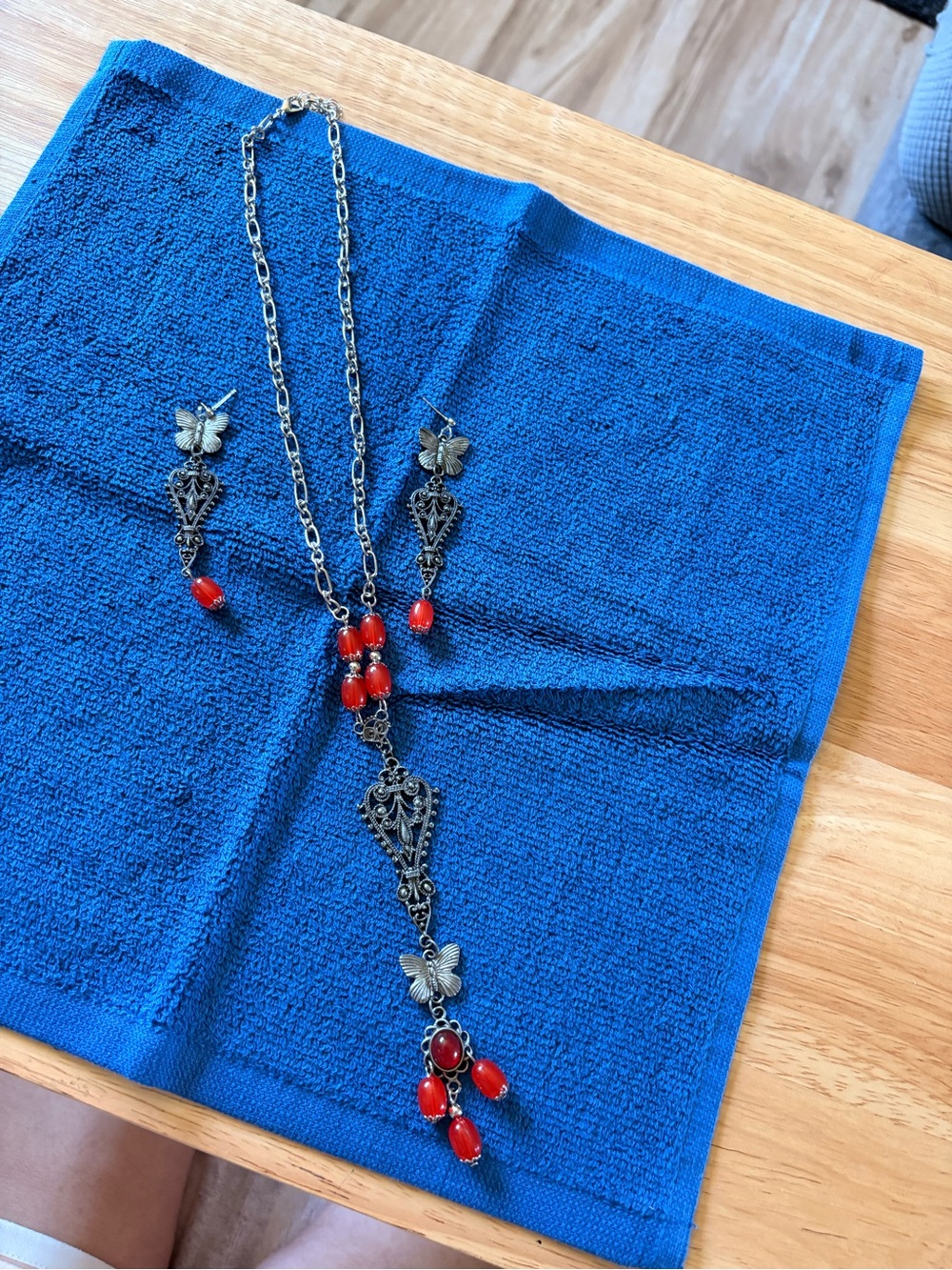 Vintage-Inspired Silver Tone Necklace & Earring Set with Red Beads